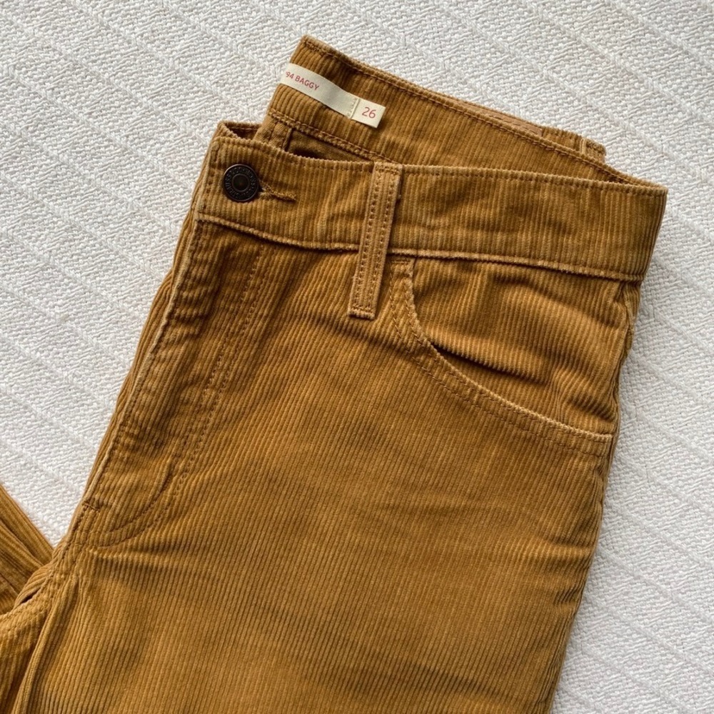Levi's '94 Baggy Corduroy Pants Camel High Rise Straight Leg Womens W26 L31‎ - Picture 2 of 10